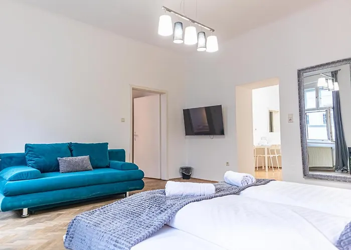 Comfortable 2br , Steps From Stadthalle * Vienna